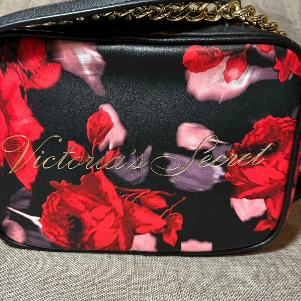 Victoria’s Secret Floral Roses Crossbody 2019 Holiday